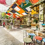 Bpr Vivid Downtown Vibe With Balcony