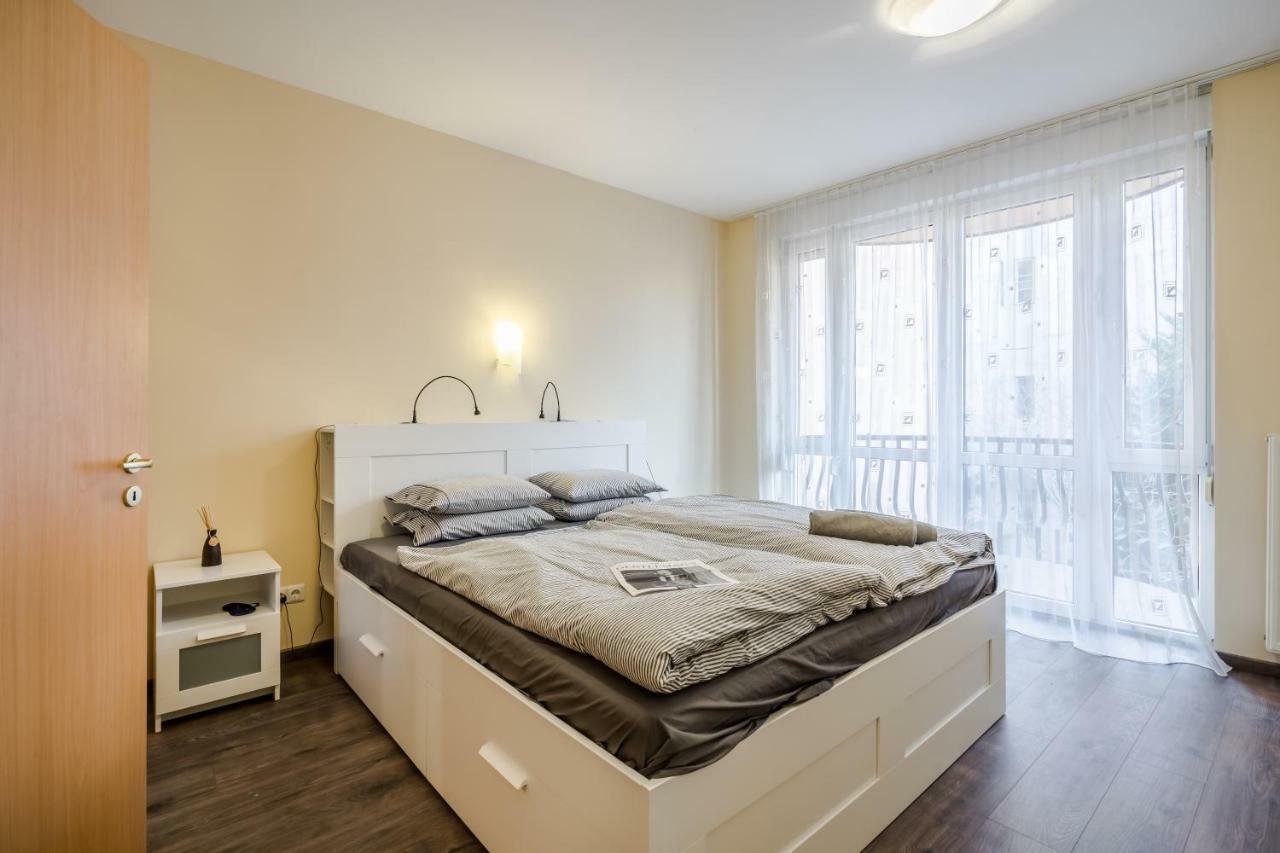 Bpr Vivid Downtown Vibe With Balcony Appartamento *